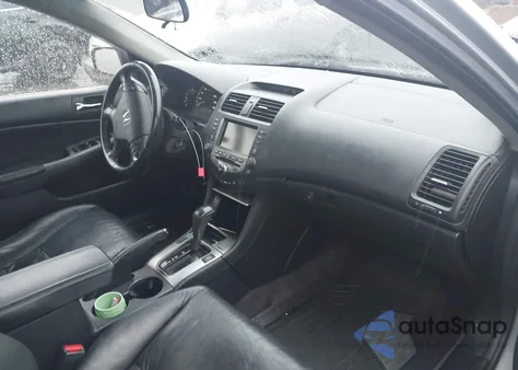 2007 Honda Accord 2.4 Ex z USA, uszkodzony, nr VIN 1HGCM56737A096067